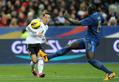  - francia_germania_ozil_sakho_thumb400x275