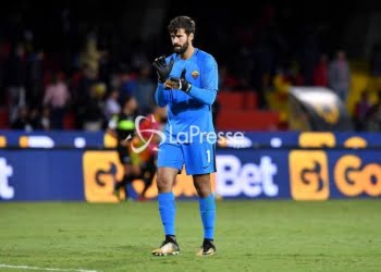 Alisson_applauso_Benevento_Roma_lapresse_2018