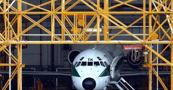 Alitalia_Hangar_Lapresse