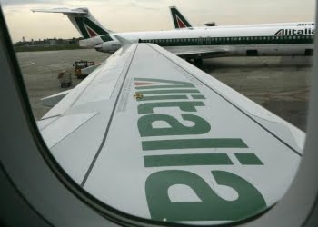 Alitalia_finestrino_lapresse