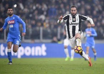 Higuain_Albiol_Juventus_Napoli_lapresse_2017