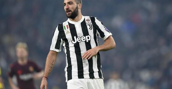 Higuain_Juventus_Barcellona_lapresse_2017