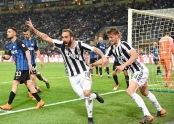 Higuain_Rugani_gol_Inter_Juventus_lapresse_2018