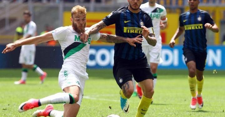 Icardi_Letschert_Sassuolo_Inter_lapresse_2017