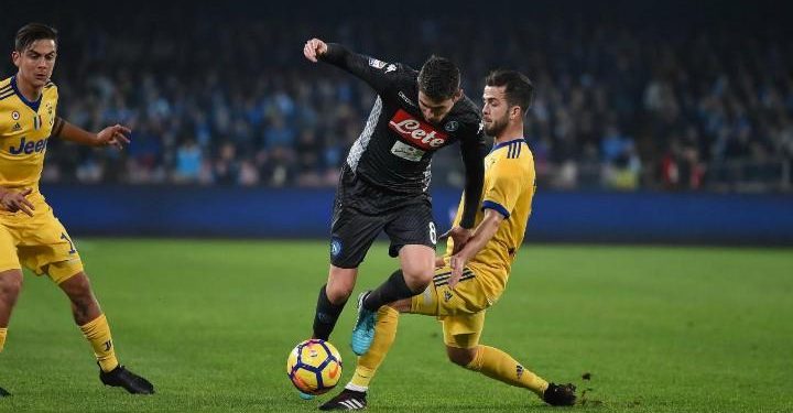 Jorginho_Pjanic_Napoli_Juventus_lapresse_2018