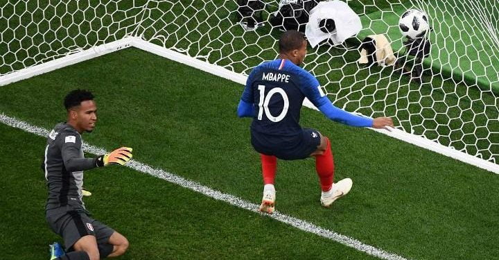 Mbappe_Gallese_Francia_Peru_lapresse_2018