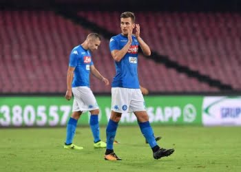 Milik_applauso_Napoli_lapresse_2017