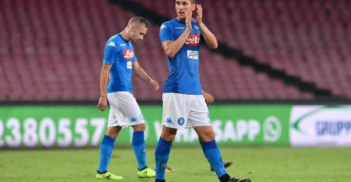 Milik_applauso_Napoli_lapresse_2017