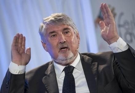 Poletti_Mani_R439