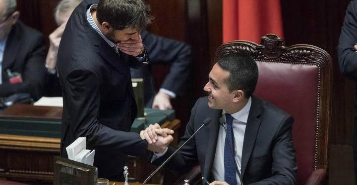 alessandro_dibattista_luigi_dimaio_m5s_camera_grillini_vitalizi_lapresse_2017