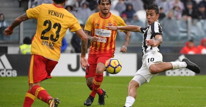 benevento_juventus_venuti_dybala_lapresse