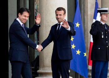 conte_macron_europa_francia_pace_italia_eliseo_lapresse_2018