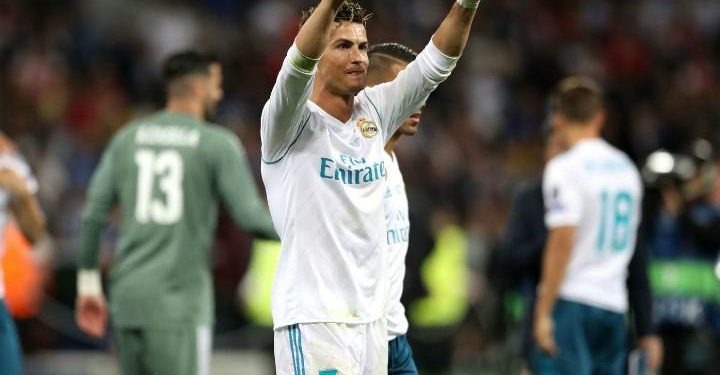 cristiano_ronaldo_pollici_lapresse_2018