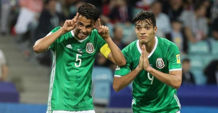 hector_moreno_raul_jimenez_messico_lapresse_2017