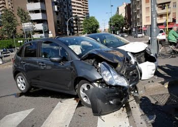 incidente_stradale_schianto_auto_lapresse_2017