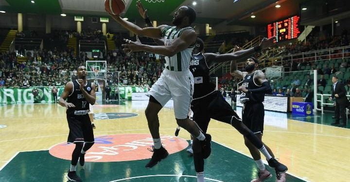 Dezmine_Wells_Avellino_Bakken_basket_lapresse_2018