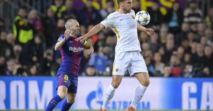 Iniesta_Strootman_Barcellona_Roma_lapresse_2018