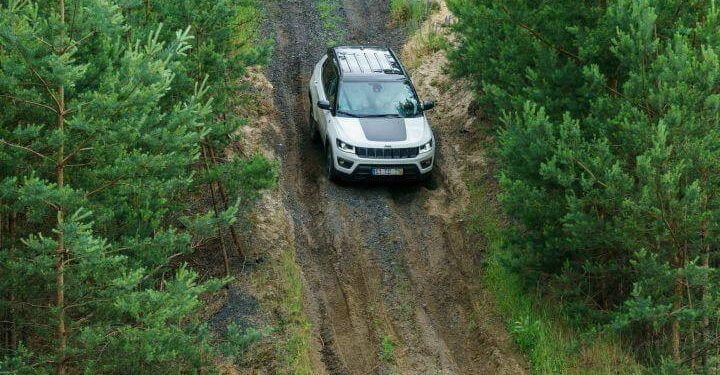 Jeep_Compass_marasco_2017