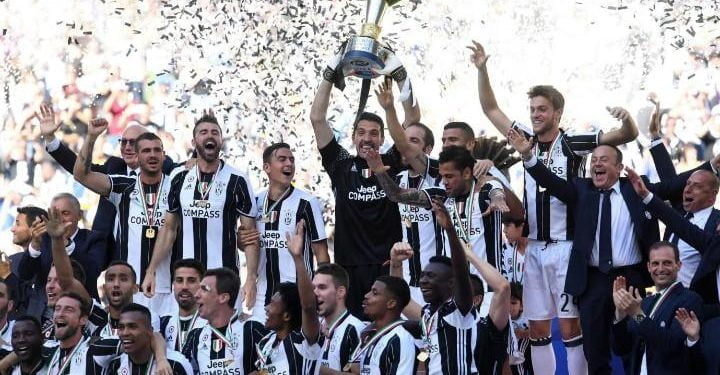 Juventus_coppa_scudetto_lapresse_2017