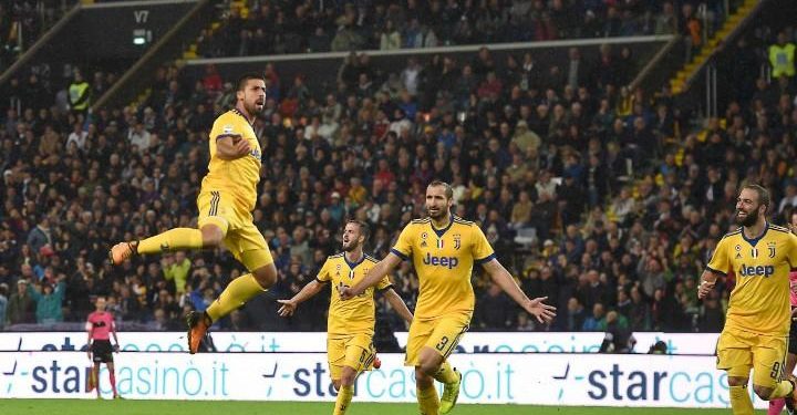 Khedira_salto_Udinese_Juventus_lapresse_2017