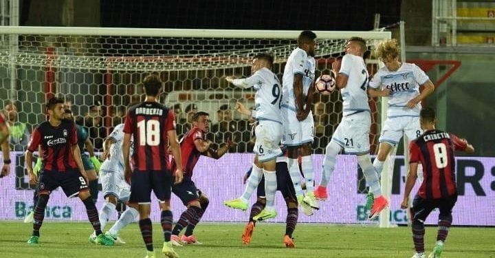 Lazio_Crotone_punizione_lapresse_2017