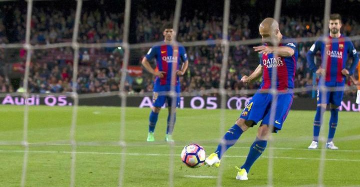 Mascherano_rigore_Barcellona_lapresse_2017