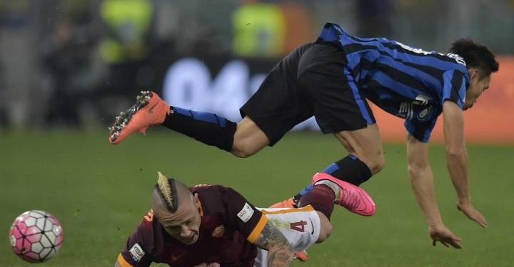 Nainggolan_Nagatomo_Roma_Inter_lapresse_2017