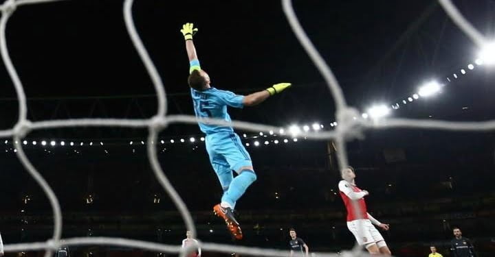 Ramsey_Akinfeev_Arsenal_Cska_gol_lapresse_2018