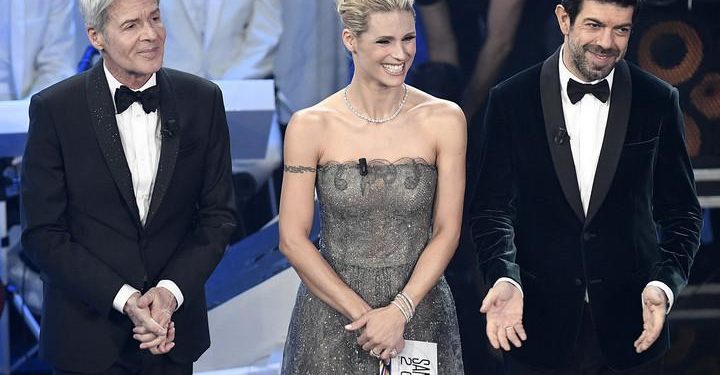 Sanremo_2018_baglioni_hunziker_favino_lapresse