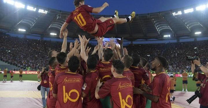 Totti_trionfo_Roma_lapresse_2017