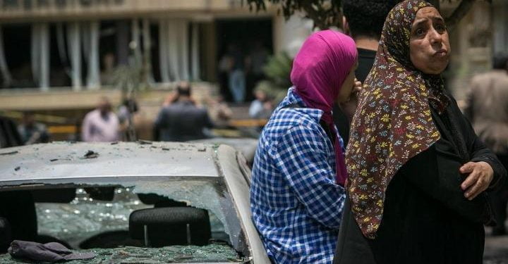 attentato_bomba_il_cairo_egitto_chiesa_donne_islam_guerra_lapresse_2017