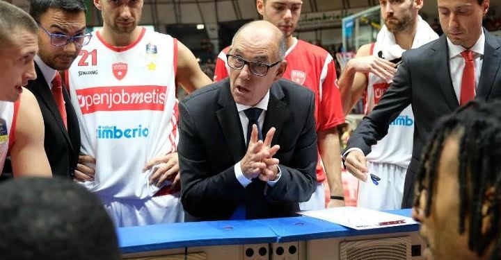 attilio_caja_varese_timeout_basket_lapresse_2017