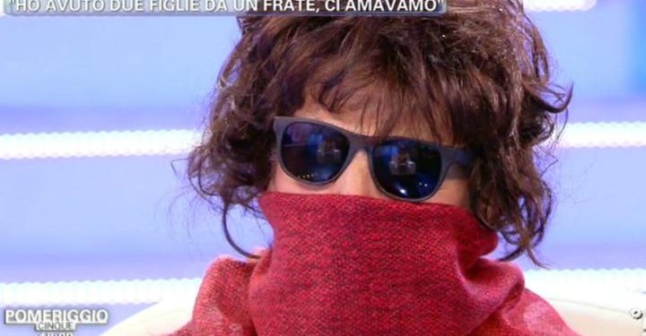 dama_nera_canale5_web_2017