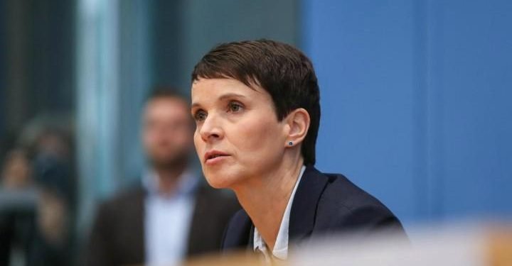 frauke_petry_germania_elezioni_afd_destra_lapresse_2017