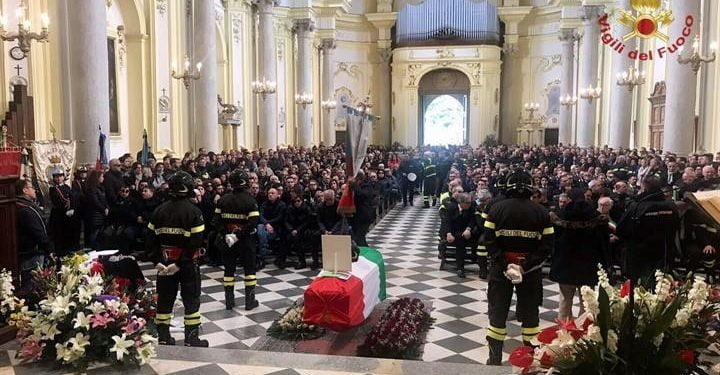 funerali_vigili_fuoco_catania