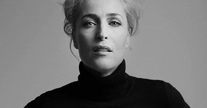 gillian_anderson_facebook_2017