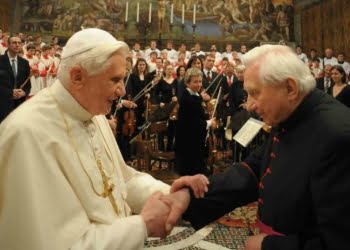 joseph_ratzinger_fratello_georg_lapresse_2009