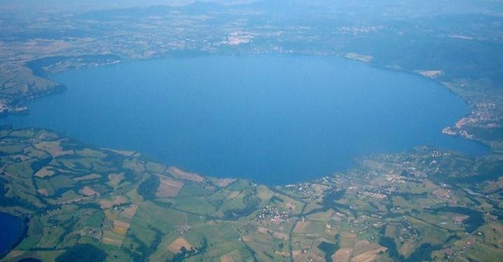 lago_bracciano_wikipedia