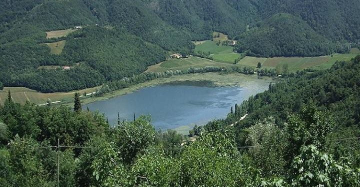 lago_fimon_wikipedia_2018