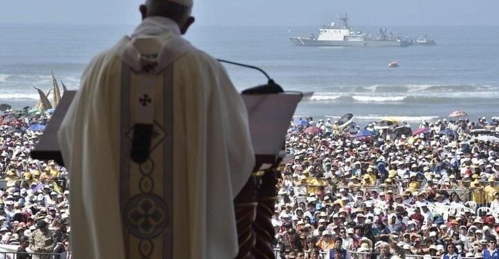 papa_francesco_peru_messa_mare_lapresse_2018