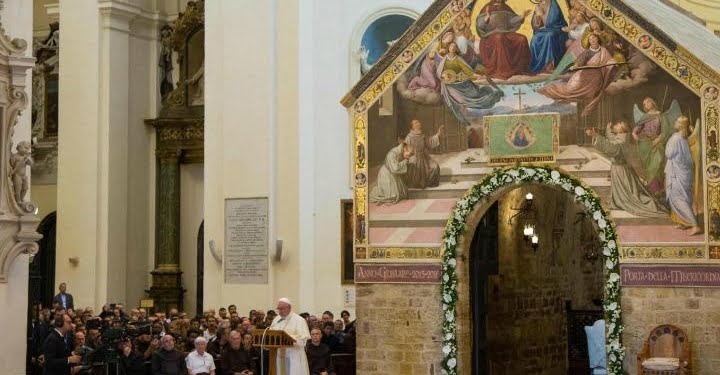 papa_francesco_porziuncola_perdono_assisi_indulgenza_lapresse_2017