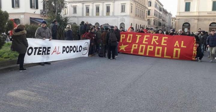 potere_al_popolo_elezioni_2018_manifestanti_twitter_2018