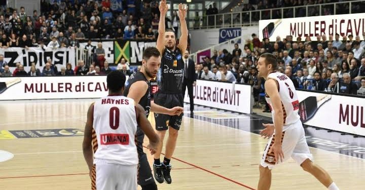 trento_canestro_basket_forray_lapresse_2017