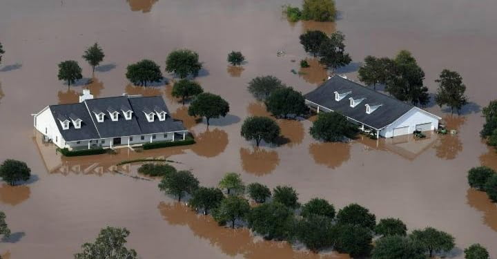 uragano_usa_harbey_irma_tempesta_inondazioni_meteo_lapresse_2017