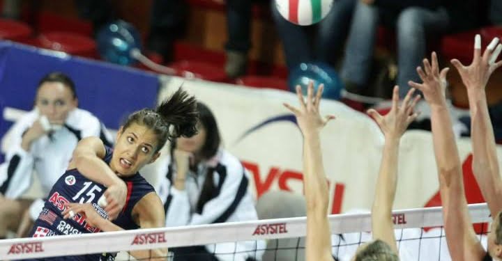 volley_femminile_generico_pallone_rete_lapresse