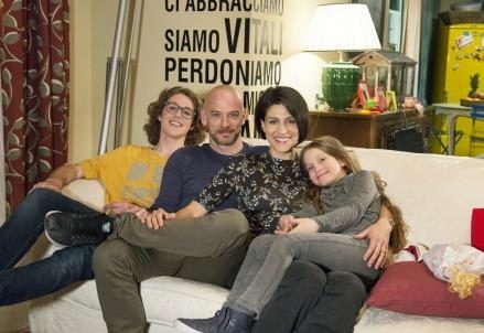 Amore_pensaci_tu_2017_famiglia_capovolta