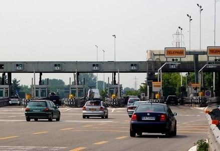 Autostrada_Casello_R439