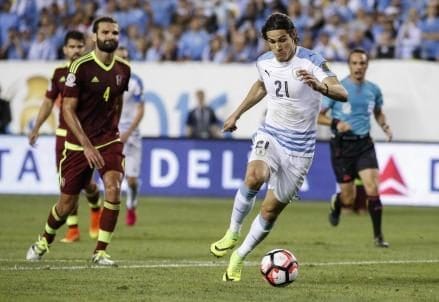 Cavani_Juventus_Uruguay_copa_America