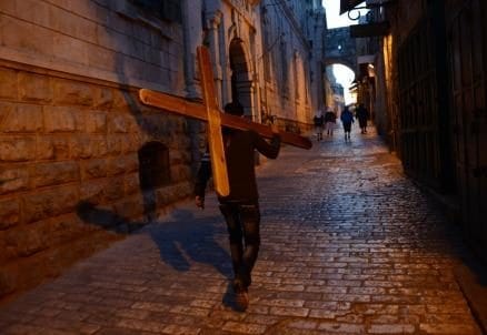 Cristo-croce-via-Crucis