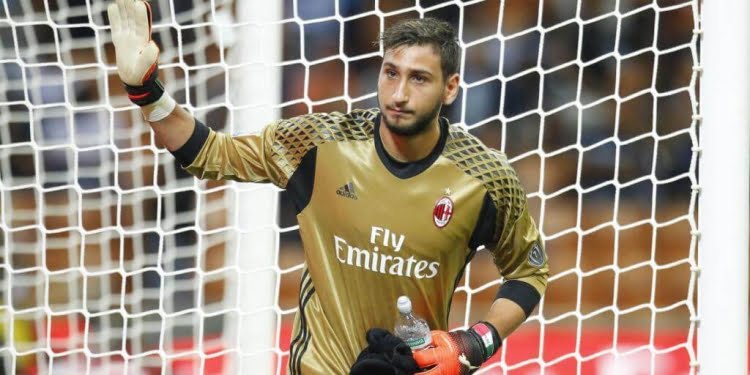 Donnarumma_saluto